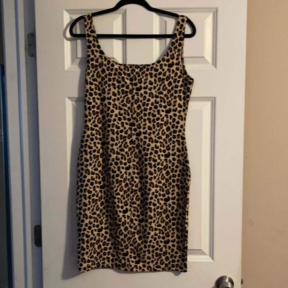 Dress - Picture 2 of 3